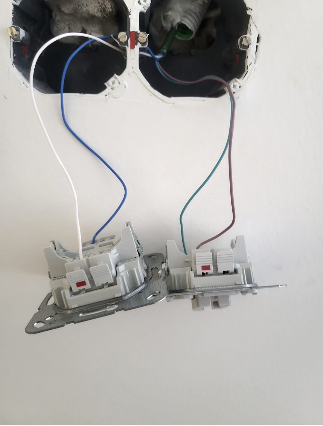 Schakelaar aansluiting